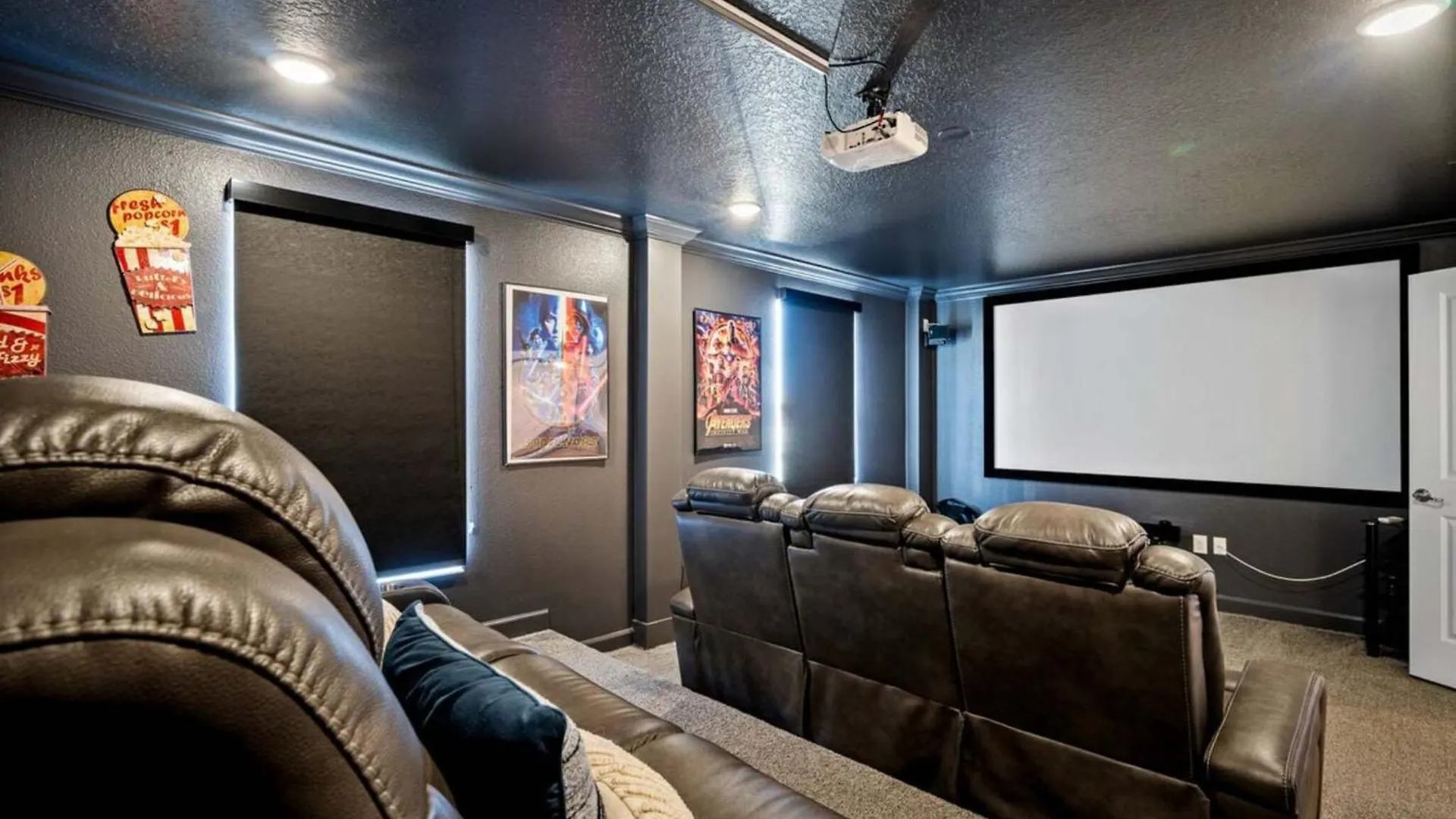 Newly Built Spacious Home Loaded With Amenities Davenport United States